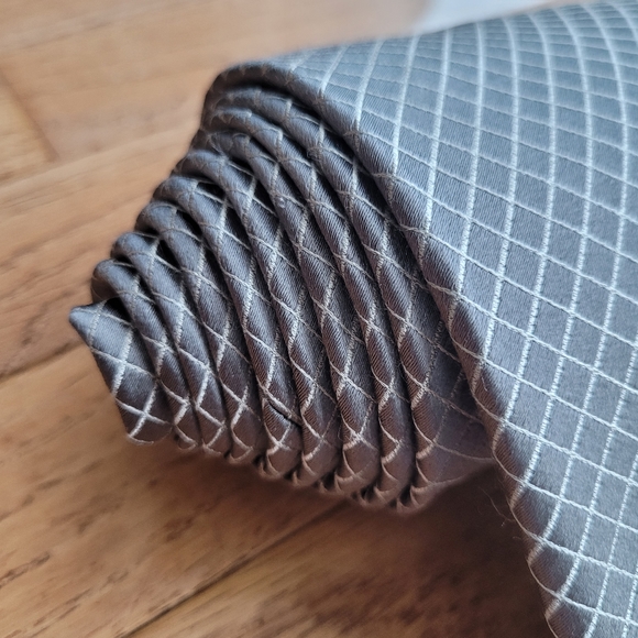 Donald Trump Tie Gold Signature Collection Silk Necktie Tie Silver Diamond 58" - Picture 2 of 14